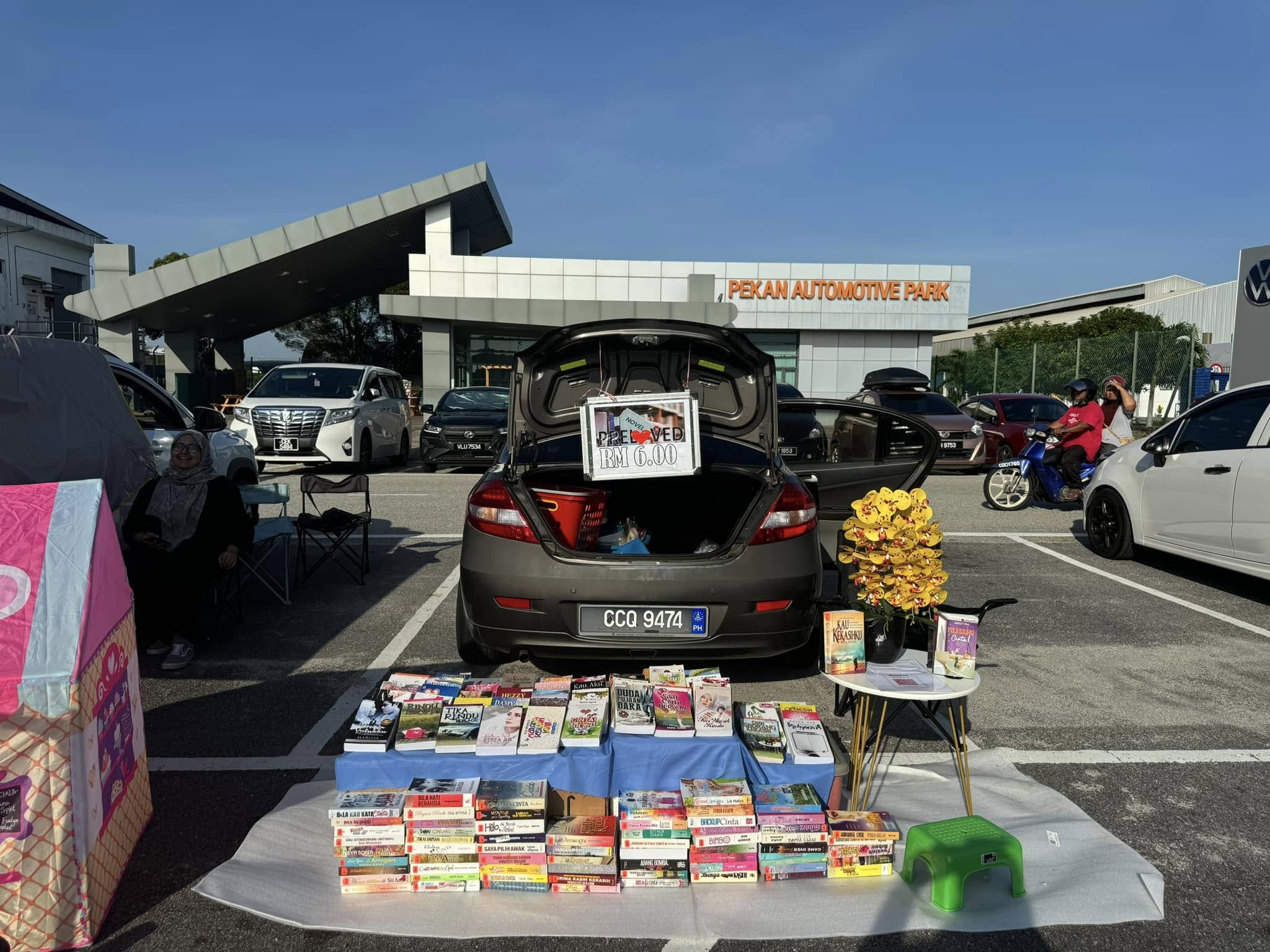 Sunday Morning Car Boot Sale